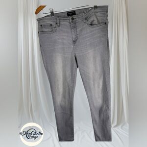 Skinny Jeans Gray Size 32 banana republic